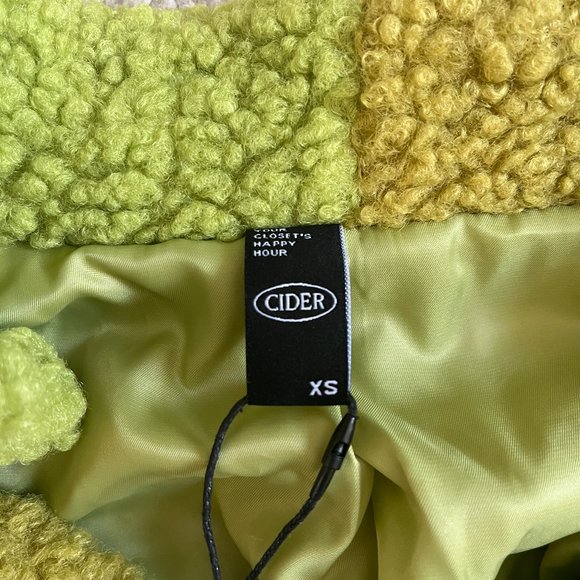 NEW //Cider "On My Turf" Colorblock Teddy Coat\\ Fancy Closures with Slouchy Fit - Picture 14 of 16